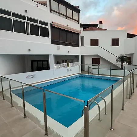 In Colina 2, Cristianos K105 Los Cristianos (Tenerife)